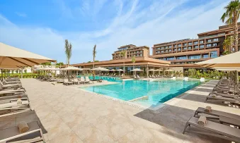 LUSSO SORGUN Pools & Beach