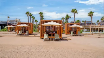 LUSSO SORGUN Pools & Beach