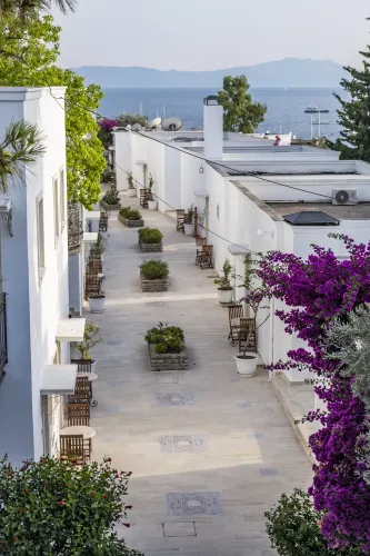 MANZARA BOUTIQUE HOTEL 12+