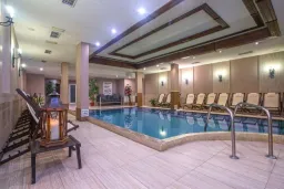 MARIA ANTOANETA RESIDENCE Pools & Beach
