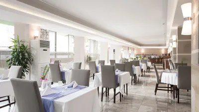 MARTI LA PERLA HOTEL ADULT ONLY 16+ Restaurants