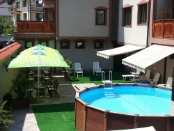 MARTIN CLUB HOTEL Pools & Beach