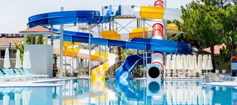 MASTER FAMILY CLUB Pools & Beach