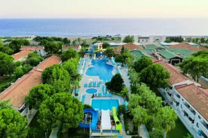 MASTER FAMILY CLUB Pools & Beach