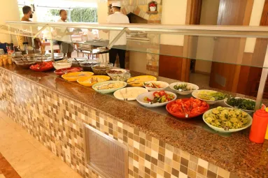 MAVRUKA HOTEL Restaurants