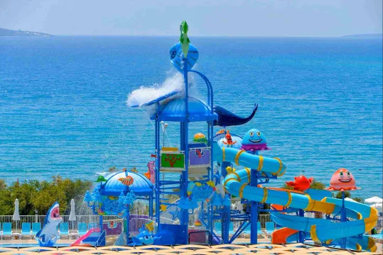 MAXERIA BLUE DIDYMA Pools & Beach