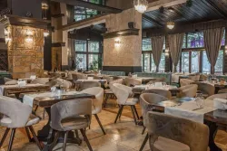 MAXI PARK HOTEL - SPA VELINGRAD Restaurants