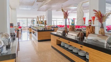 MAYA WORLD BELEK Restaurants