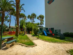 MC BEACH PARK RESORT HOTEL Mini Club