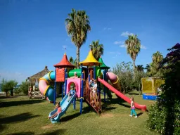 MC BEACH PARK RESORT HOTEL Mini Club