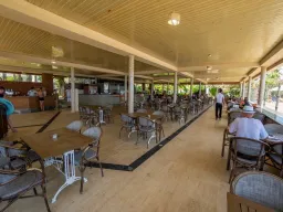 MC BEACH PARK RESORT HOTEL Bars