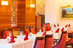 MELAS HOTEL LARA Restaurants