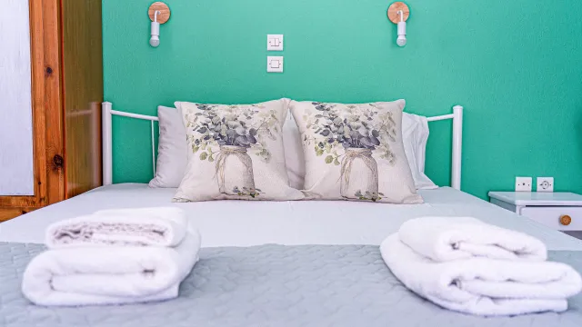 MENTA STUDIOS Rooms