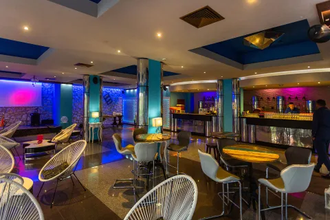 MERCURY HOTEL Bars
