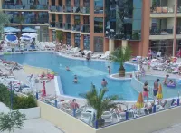 MERIDIAN HOTEL Pools & Beach