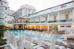 MERVE SUN HOTEL - SPA Pools & Beach