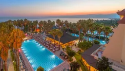 MERYAN HOTEL Pools & Beach