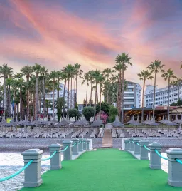 MERYAN HOTEL Pools & Beach