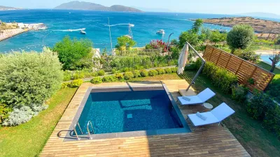 METT HOTEL - BEACH RESORT Pools & Beach