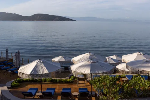 METT HOTEL - BEACH RESORT Pools & Beach