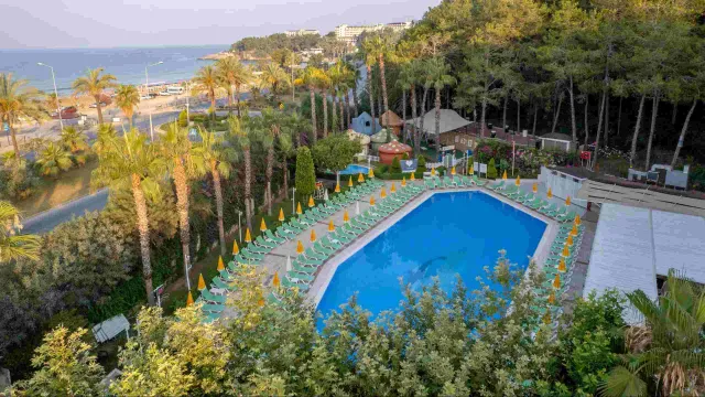 MIAROSA INCEKUM BEACH Pools & Beach