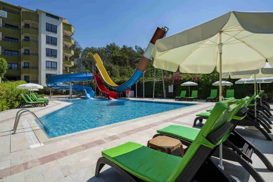 MIAROSA INCEKUM BEACH Pools & Beach