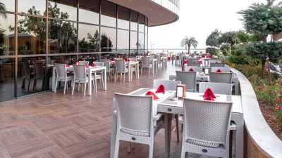 MICHELL HOTEL ADULT ONLY 16+ Restaurants