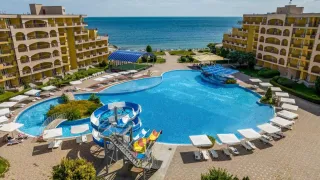 MIDIA FAMILY RESORT Activities
