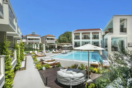 MIRABLUE LUXURY RESIDENCES General Images