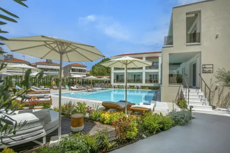 MIRABLUE LUXURY RESIDENCES
