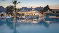 MIRAGE PARK RESORT Pools & Beach