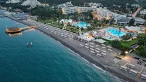 MIRAGE PARK RESORT Pools & Beach