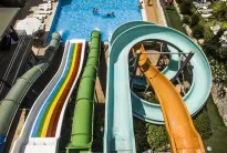 MIRAGE WORLD HOTEL Pools & Beach