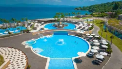 MIRAGGIO THERMAL SPA RESORT Pools & Beach