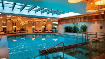 MIRAMARE BEACH HOTEL Pools & Beach