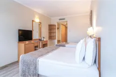 MIRAMARE QUEEN HOTEL Rooms