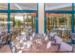 MIRAMARE QUEEN HOTEL Restaurants