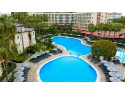 MIRAMARE QUEEN HOTEL Pools & Beach
