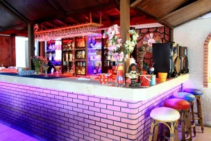MIRANDA MORAL BEACH Bars