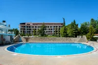 MITSIS ALEXANDER THE GREAT BEACH HOTEL KRIOPIGI Pools & Beach