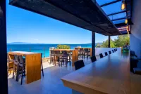 MITSIS ALEXANDER THE GREAT BEACH HOTEL KRIOPIGI Bars