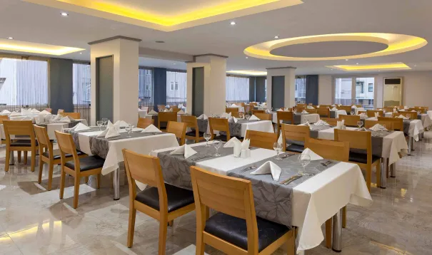 MONART CITY Restaurants