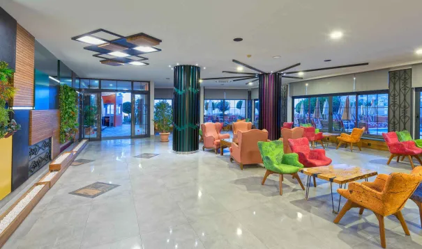 MONART CITY Lobby