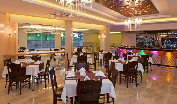 MONART CITY Restaurants