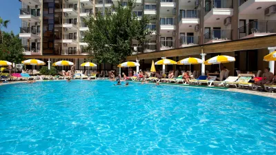 MONTE CARLO HOTEL Pools & Beach