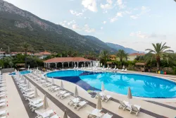 MONTEBELLO RESORT HOTEL Pools & Beach