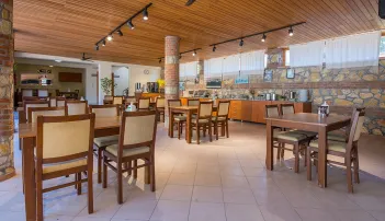 MONTEBELLO VILLA BELDENIZ HOTEL Restaurants