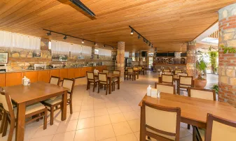 MONTEBELLO VILLA BELDENIZ HOTEL Restaurants