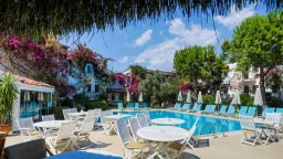 MOONSHINE HOTEL - SUITES Restaurants
