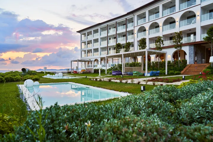 MOUNT ATHOS RESORT Pools & Beach